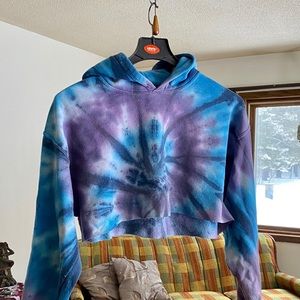 Tie Dyed Crop Pullover